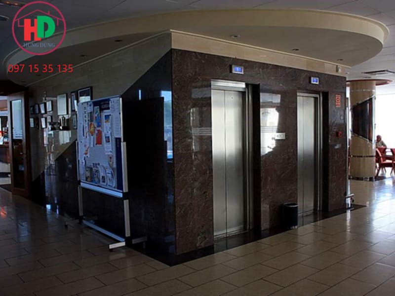 thi công ốp vách thang máy cho nhà phố