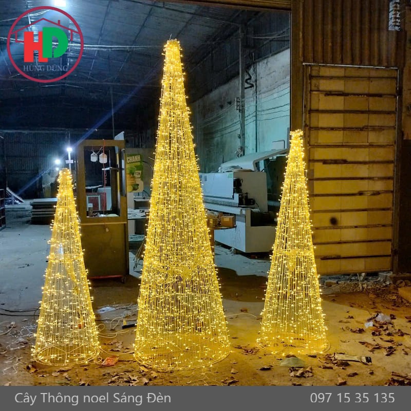 cây thông noel tại phú quốc