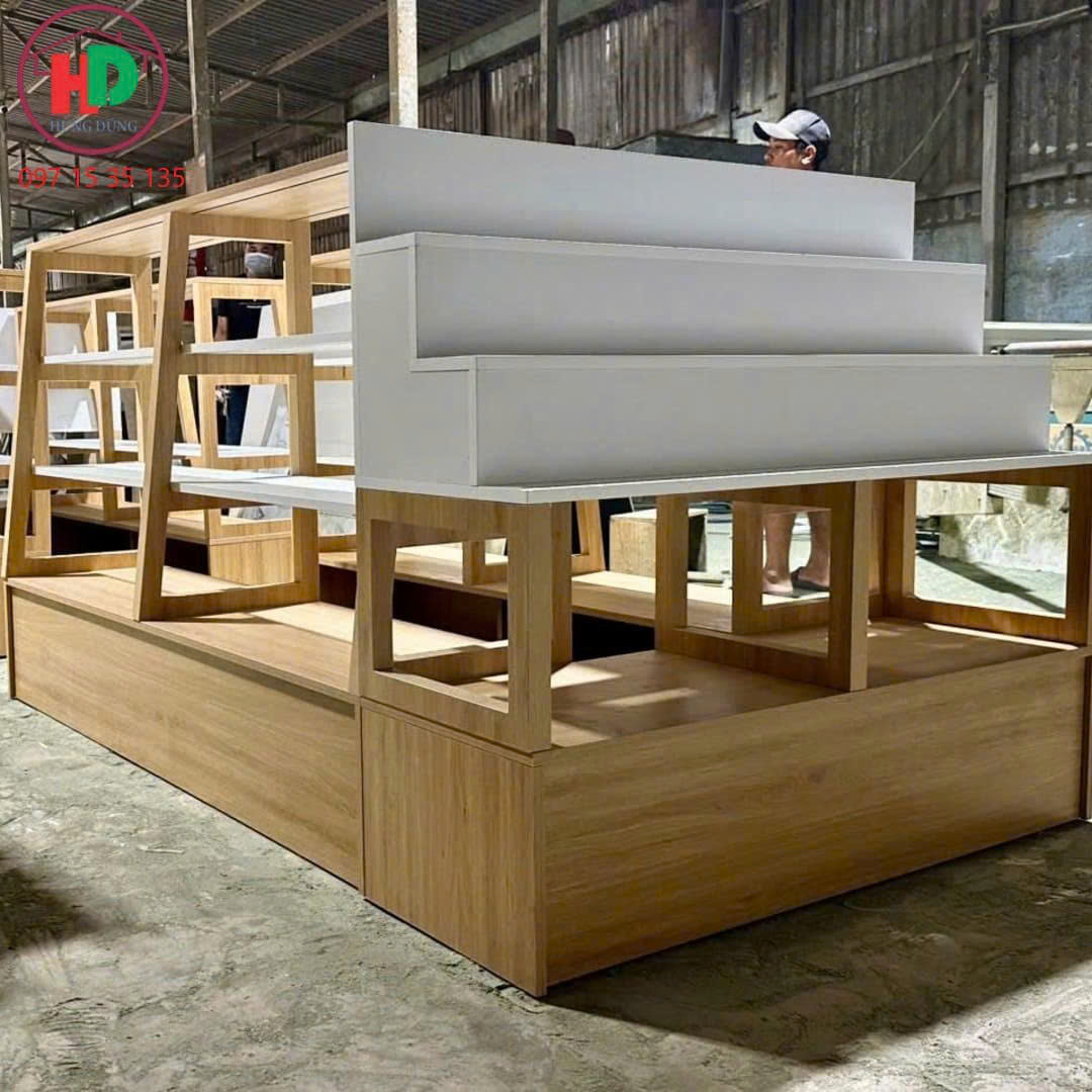 ke-go-mdf-melamine-trung-bay-san-pham