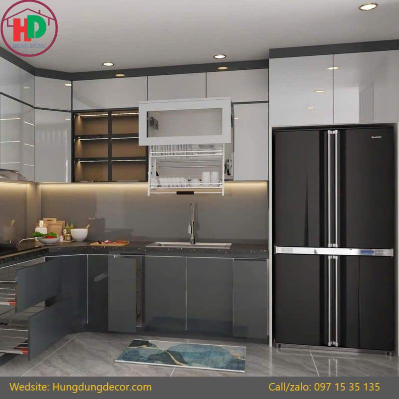 Tủ bếp gỗ sát trần hiện đại tại TP.HCM