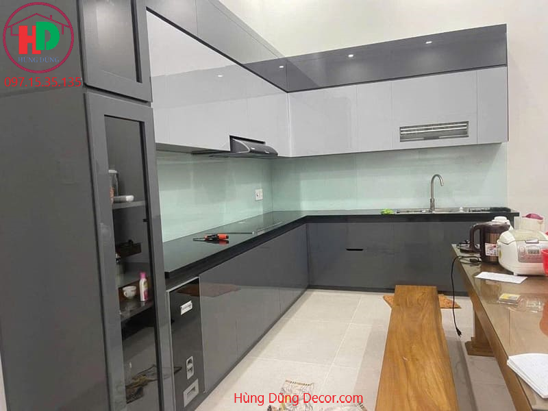 tu-bep-acrylic-chu-l